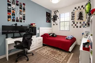 19220 NE 9th Pl, Miami, FL 33179 - Photo 21