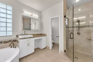 950 Marina Dr, Weston, FL 33327 - Photo 19