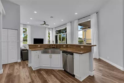 950 Marina Dr, Weston, FL 33327 - Photo 25