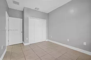 1396 W 30th St, Hialeah, FL 33012 - Photo 17