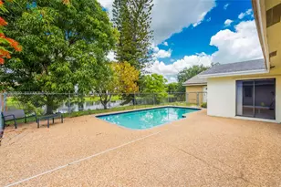 1541 SW 102nd Terrace, Davie, FL 33324 - Photo 29