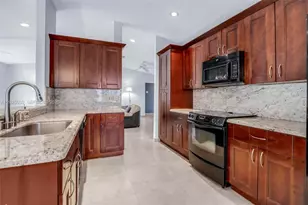1541 SW 102nd Terrace, Davie, FL 33324 - Photo 11