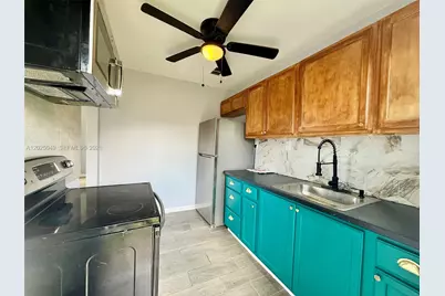 4030 SW 28th St, West Park, FL 33023 - Photo 5
