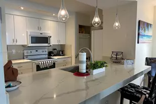 6917 Collins Ave, Miami Beach, FL 33141 - Photo 3