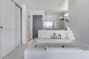 3101 Bayshore Dr, Fort Lauderdale, FL 33304 - Photo 3