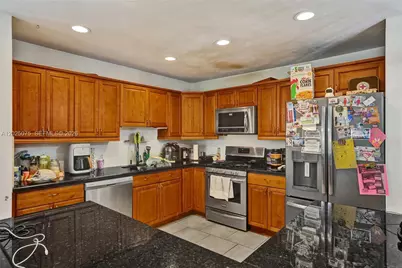 9910 Bahama Dr, Cutler Bay, FL 33189 - Photo 7