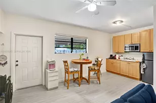 9910 Bahama Dr, Cutler Bay, FL 33189 - Photo 27