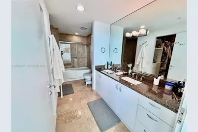 300 S Biscayne Blvd #1810, Miami, FL 33131 - Photo 13