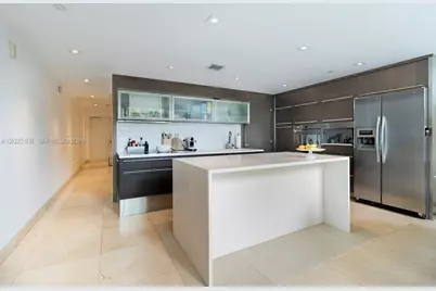 6000 Collins Ave #108, Miami Beach, FL 33140 - Photo 11