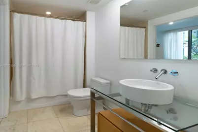 6000 Collins Ave #108, Miami Beach, FL 33140 - Photo 15