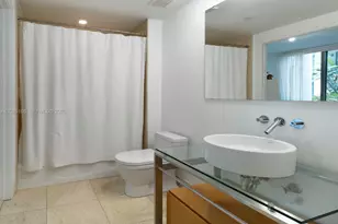 6000 Collins Ave, Miami Beach, FL 33140 - Photo 15