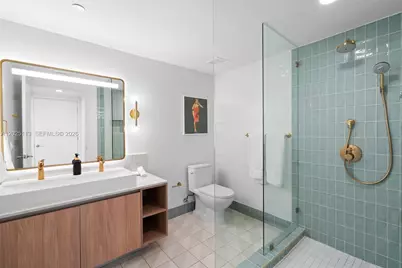 159 NE 6th St #3105, Miami, FL 33132 - Photo 13