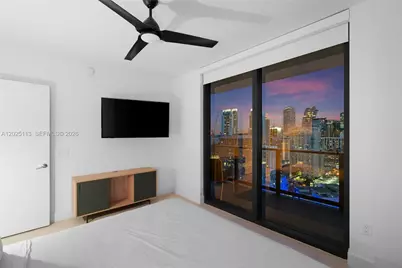 159 NE 6th St #3105, Miami, FL 33132 - Photo 11