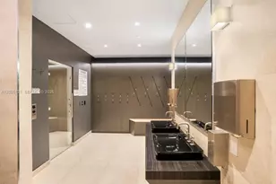 1000 Brickell Plaza, Miami, FL 33131 - Photo 17