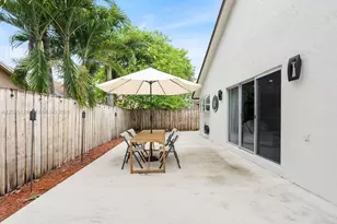 19080 NW 77th Ct, Hialeah, FL 33015 - Photo 27