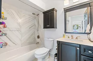 19080 NW 77th Ct, Hialeah, FL 33015 - Photo 25
