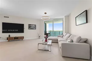 17301 Biscayne Blvd, North Miami Beach, FL 33160 - Photo 5