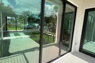 1924 NW 27th St, Miami, FL 33142 - Photo 29
