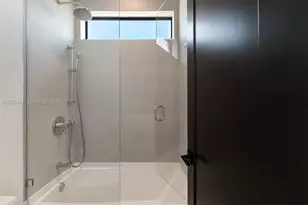 227 NW 39th St, Miami, FL 33127 - Photo 21