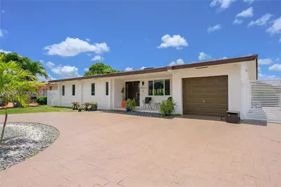 16820 NW 74th Ave, Hialeah, FL 33015 - Photo 1