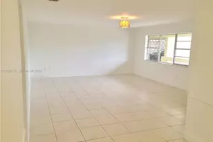 11960 NE 19th Dr, North Miami, FL 33181 - Photo 5