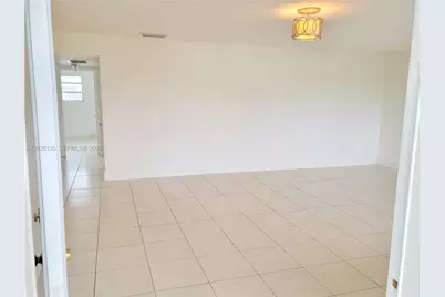 11960 NE 19th Dr #16, North Miami, FL 33181 - Photo 3