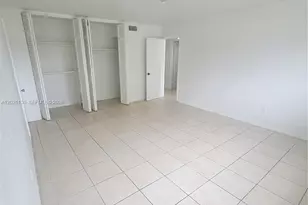 11960 NE 19th Dr, North Miami, FL 33181 - Photo 13