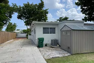 2359 NW 32nd St, Miami, FL 33142 - Photo 11