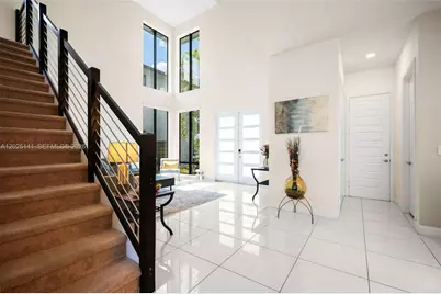 8763 NW 157th Ter, Miami Lakes, FL 33018 - Photo 5