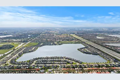 8763 NW 157th Ter, Miami Lakes, FL 33018 - Photo 35