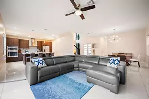 8763 NW 157th Terrace, Miami Lakes, FL 33018 - Photo 9