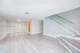 18660 NW 78th Ave, Hialeah, FL 33015 - Photo 5