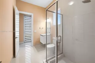 7525 NW 103rd Pl, Doral, FL 33178 - Photo 29