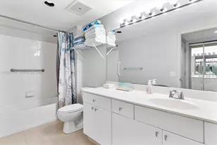 17375 Collins Ave, Sunny Isles Beach, FL 33160 - Photo 11