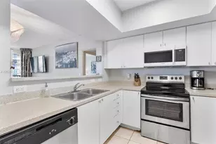 17375 Collins Ave, Sunny Isles Beach, FL 33160 - Photo 27