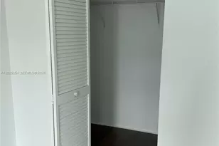 950 Brickell Bay Dr, Miami, FL 33131 - Photo 13