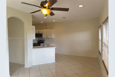 1645 SE 20th Rd #1645, Homestead, FL 33035 - Photo 3