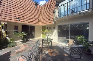 8901 Orange Grove Dr, Davie, FL 33324 - Photo 1