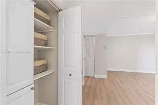 671 NE 195th St, Miami, FL 33179 - Photo 15