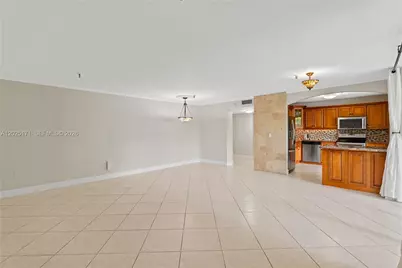 671 NE 195th St #121E, Miami, FL 33179 - Photo 3