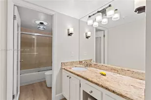 671 NE 195th St, Miami, FL 33179 - Photo 17