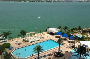 7601 E Treasure Dr, North Bay Village, FL 33141 - Photo 39