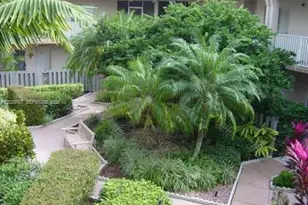 7271 S Devon Dr, Tamarac, FL 33321 - Photo 5