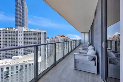 1300 Brickell Bay Dr #3408, Miami, FL 33131 - Photo 23