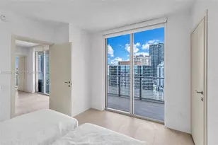 1300 Brickell Bay Dr, Miami, FL 33131 - Photo 13