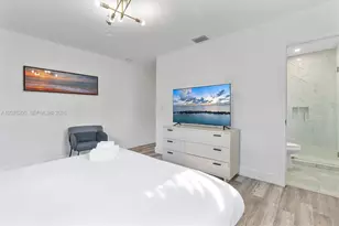 [Address not provided], North Miami Beach, FL 33162 - Photo 31
