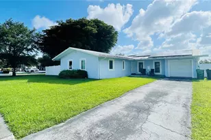 18962 SW 94th Ave, Cutler Bay, FL 33157 - Photo 5