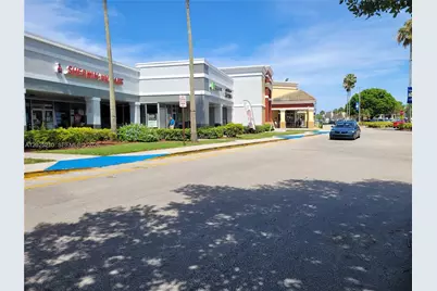 6935 Taft, Hollywood, FL 33125 - Photo 5
