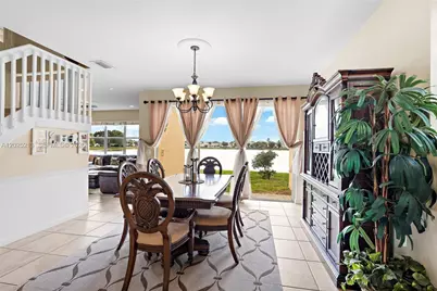 116 Berenger Walk, Royal Palm Beach, FL 33414 - Photo 7