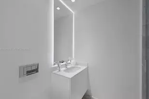 10203 Collins Ave, Bal Harbour, FL 33154 - Photo 37